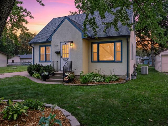 1033 Dayton Avenue Saint Paul Park MN 55071 - MLS# 7104750