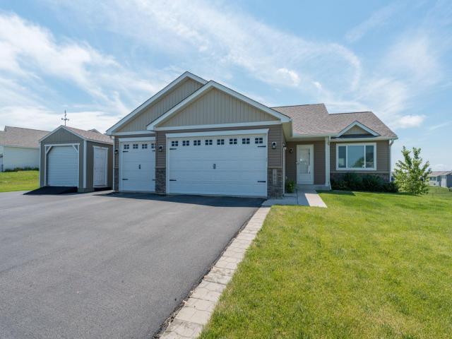 1000 Mulberry Avenue NE Montgomery MN 56069 - MLS# 7104752