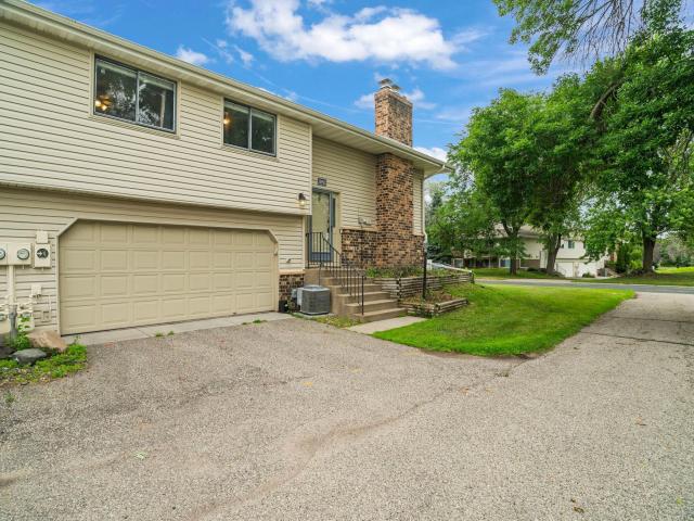 11913 70th Place N Osseo MN 55369 - MLS# 7104855
