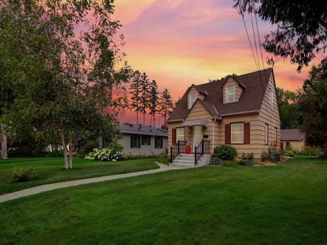 615 4th Street N Stillwater MN 55082 - MLS# 7104954