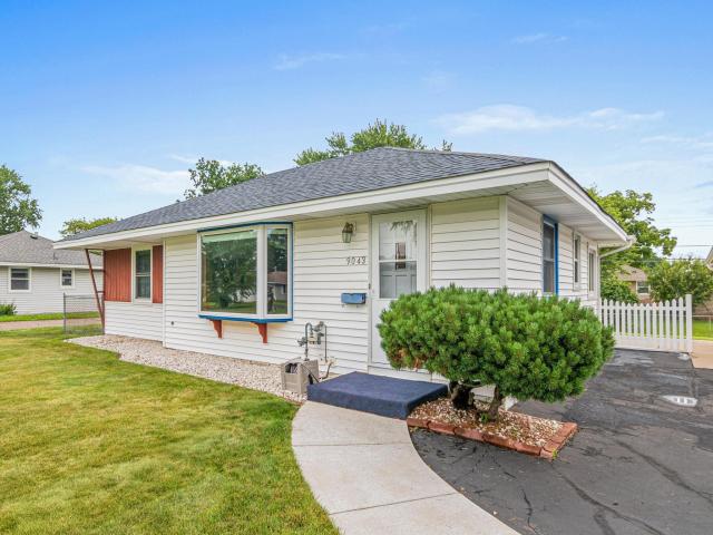 9043 16th Avenue S Bloomington MN 55425 - MLS# 7105049
