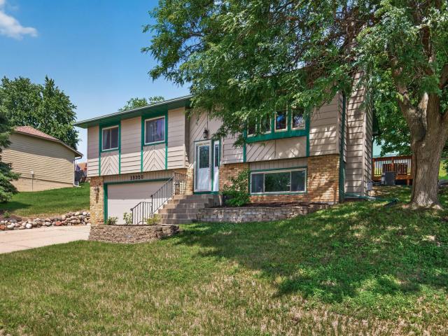15350 Dunbar Avenue Apple Valley MN 55124 - MLS# 7105126