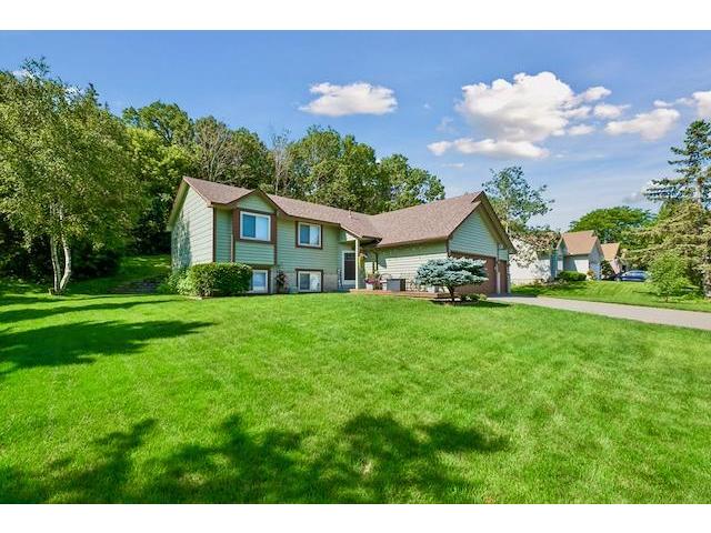 626 Hillside Drive Eagan MN 55121 - MLS# 7105287