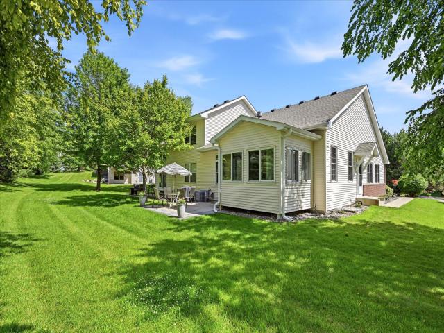 2446 Autumn Ridge Court Chanhassen MN 55317 - MLS# 7105454