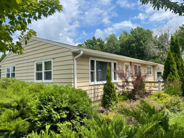 1806 Bellview Lane Albert Lea MN 56007 - MLS# 7105479