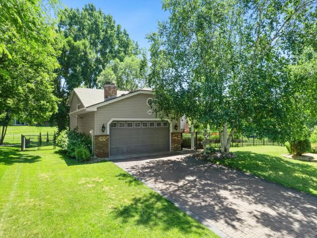 11825 44th Avenue N Plymouth MN 55442 - MLS# 7105825