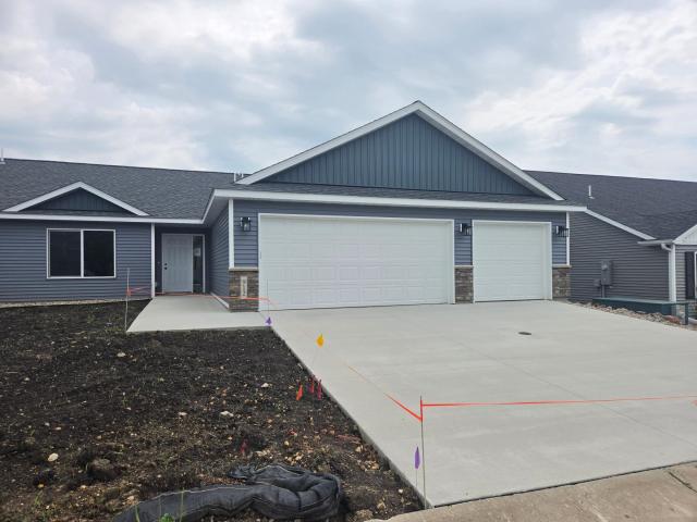 912 Katelyn Circle NE Montgomery MN 56069 - MLS# 7105979