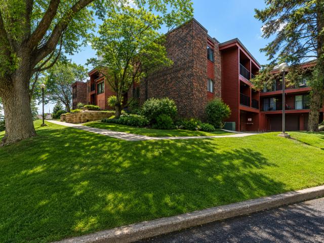 8007 Xerxes Avenue S Unit A101 Bloomington MN 55431 - MLS# 7106128