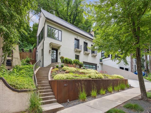 747 Kenwood Parkway Minneapolis MN 55403 - MLS# 7106175