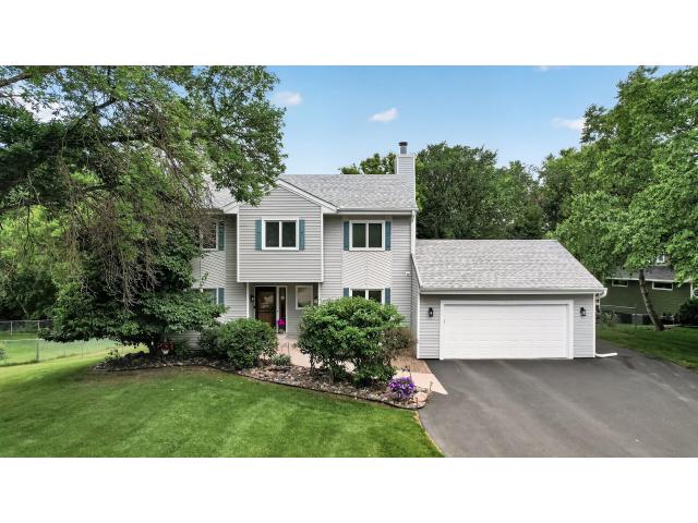 18425 Harrogate Drive Eden Prairie MN 55346 - MLS# 7106491