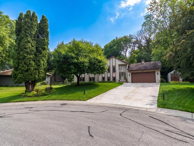 19135 Maple Leaf Drive Eden Prairie MN 55346 - MLS# 7106530