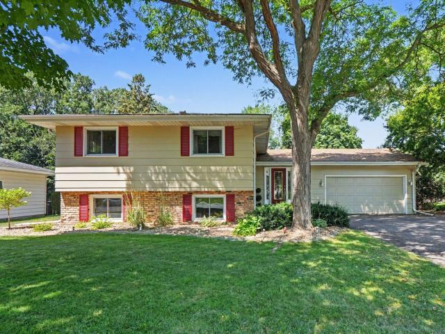436 Rice Creek Boulevard NE Minneapolis MN 55432 - MLS# 7106693
