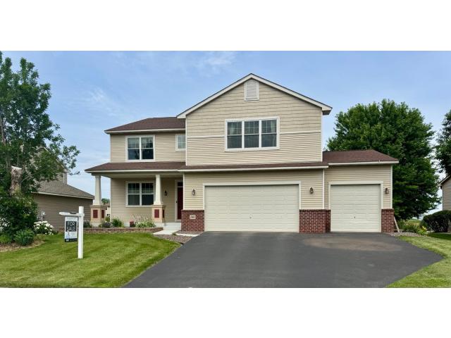 2061 Winterberry Lane Shakopee MN 55379 - MLS# 7106705