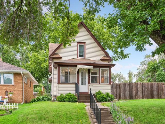 992 Bellows Street Saint Paul MN 55118 - MLS# 7106778