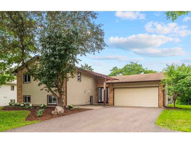6589 E Fish Lake Road Osseo MN 55369 - MLS# 7106829
