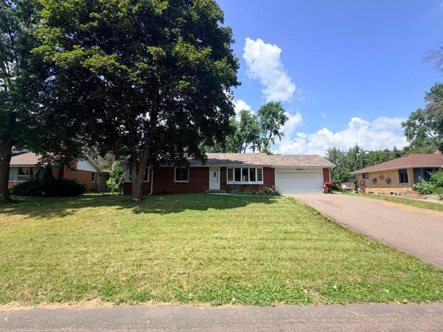 2597 Southlawn Drive Saint Paul MN 55109 - MLS# 7106852