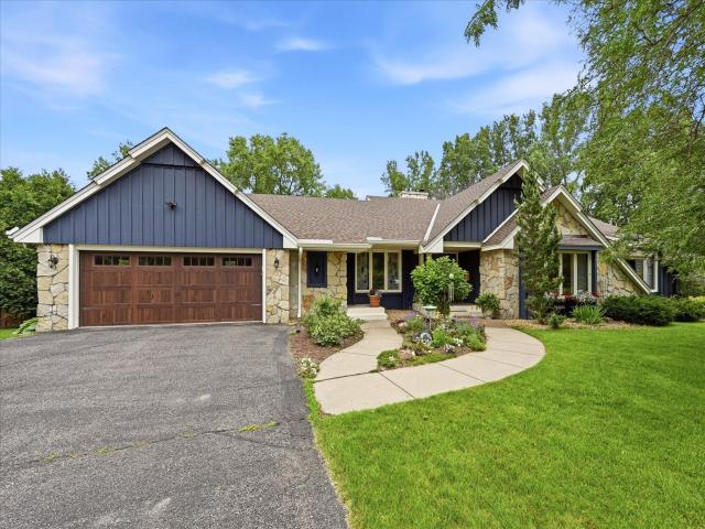 8913 S Minnehaha Circle Minneapolis MN 55426 - MLS# 7106901