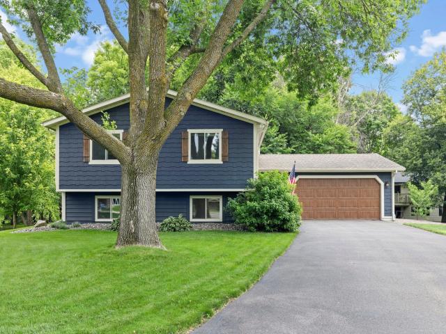 7023 Park View Lane Eden Prairie MN 55346 - MLS# 7107075