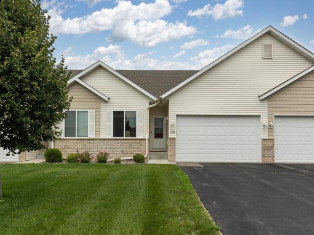 4131 Blakewood Drive Shakopee MN 55379 - MLS# 7107383