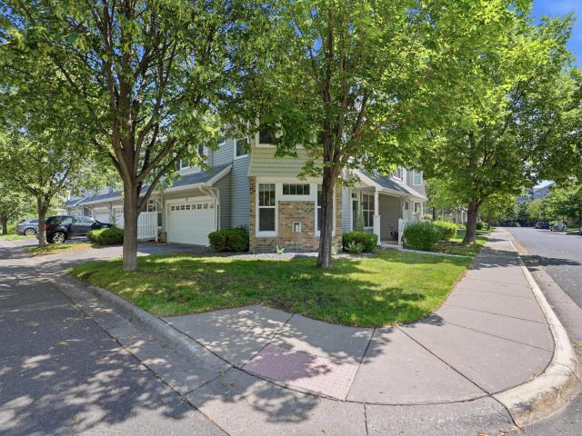 1601 Woodlynn Avenue Unit 4 Saint Paul MN 55109 - MLS# 7107388