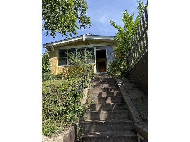 1615 7th Street E Saint Paul MN 55106 - MLS# 7107540