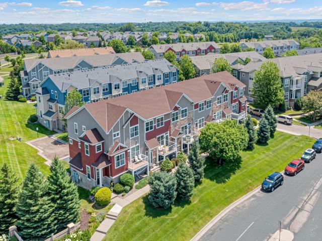 1862 Colonial Lane Unit 3 Chanhassen MN 55317 - MLS# 7107542