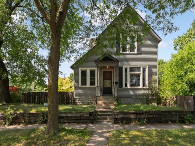 323 Erie Street Saint Paul MN 55102 - MLS# 7107618