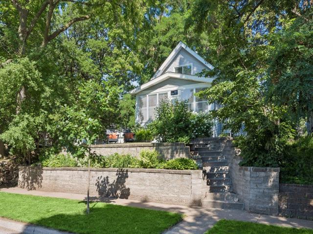 1845 Benson Avenue Saint Paul MN 55116 - MLS# 7107689
