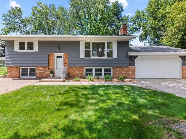 9131 Annapolis Lane N Maple Grove MN 55369 - MLS# 7107801