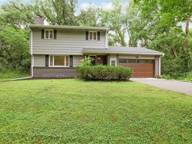 15801 Day Place Minnetonka MN 55345 - MLS# 7107824