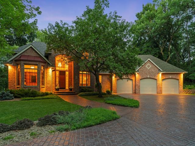720 Timber Lane Shoreview MN 55126 - MLS# 7107977