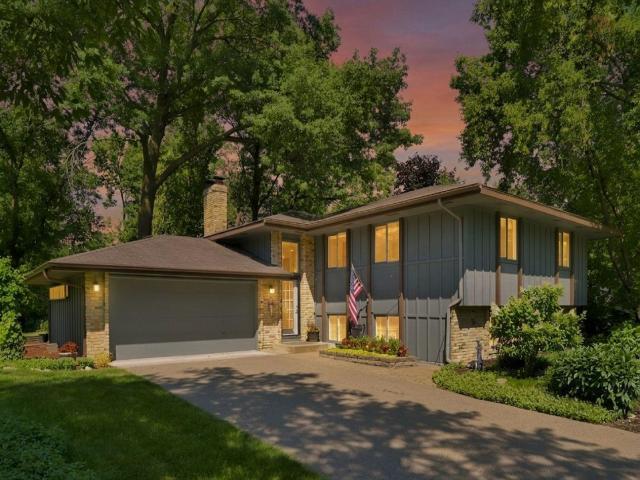 12808 Woodview Lane Burnsville MN 55337 - MLS# 7108090
