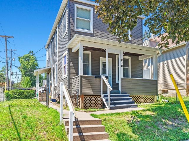 979 Victoria Street N Saint Paul MN 55103 - MLS# 7108127