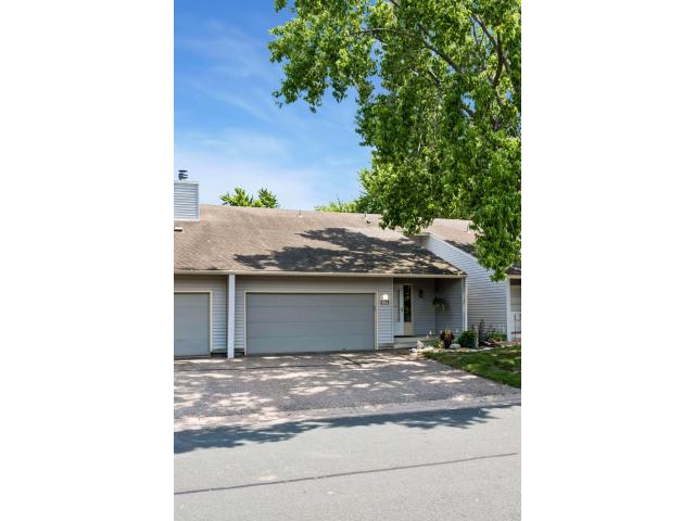 954 Carmel Court Saint Paul MN 55126 - MLS# 7108437