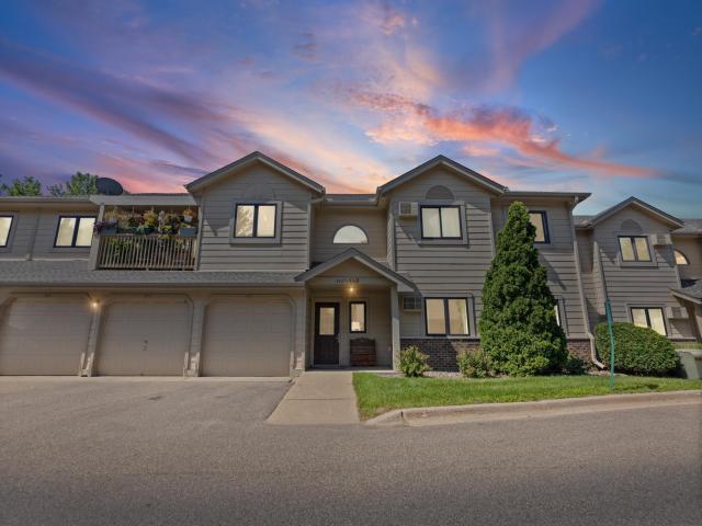 1560 Wheelock Lane Unit 203 Saint Paul MN 55117 - MLS# 7108438