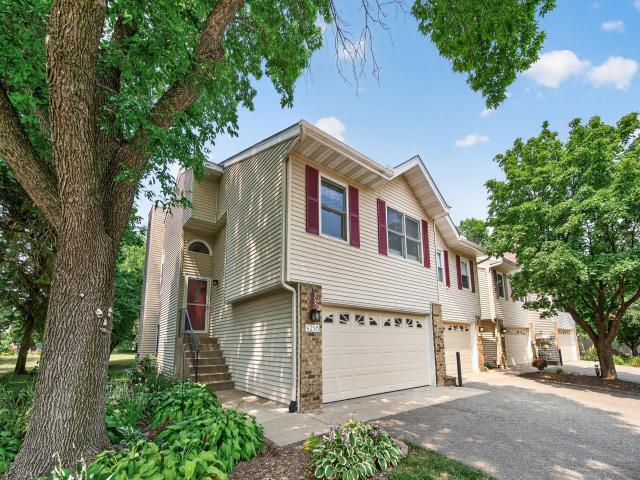 4238 Boulder Ridge Point Eagan MN 55122 - MLS# 7108483