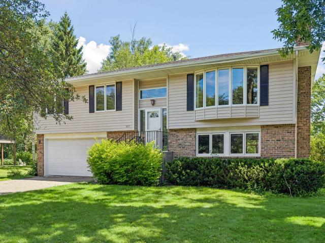 1817 Welland Avenue Minnetonka MN 55305 - MLS# 7108515