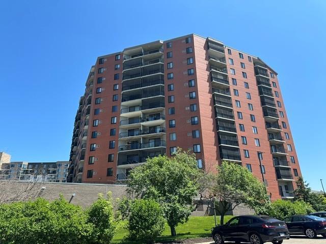 6500 Woodlake Drive Unit 1104 Richfield MN 55423 - MLS# 7108516