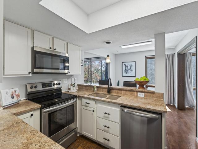 6085 Lincoln Drive Unit 225 Minneapolis MN 55436 - MLS# 7108559