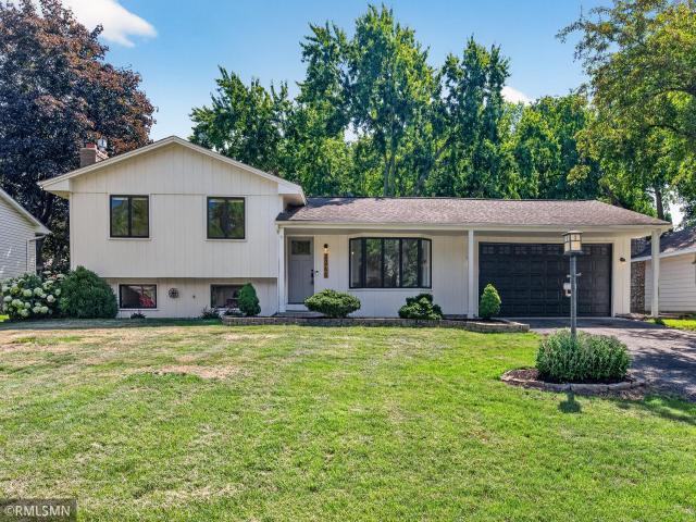 2265 Lamplight Drive Saint Paul MN 55125 - MLS# 7108585