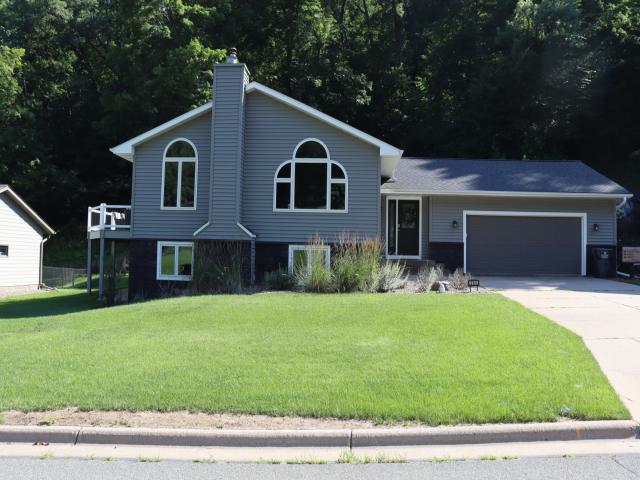 395 Pleasant Hill Drive Winona MN 55987 - MLS# 7108748