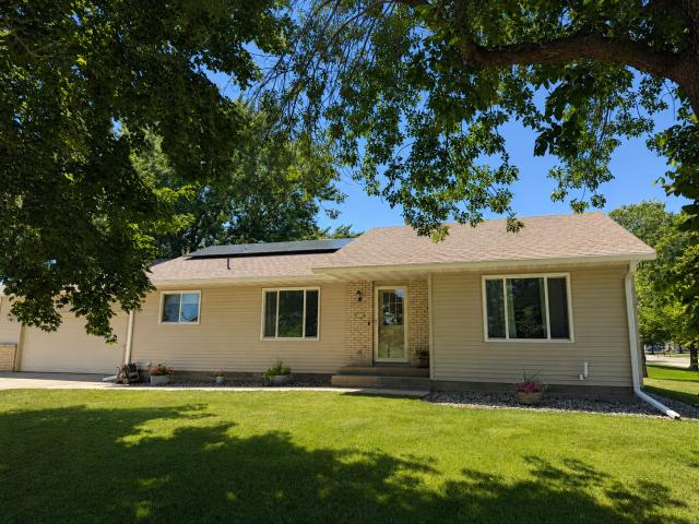 1720 SE Smith Avenue Owatonna MN 55060 - MLS# 7108863