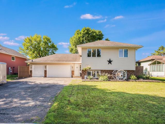1735 Orchid Drive N Mankato MN 56003 - MLS# 7109503