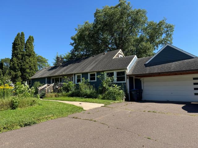 2338 15th Avenue E North Saint Paul MN 55109 - MLS# 7109505