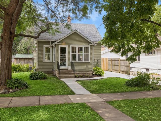 299 Sidney Street W Saint Paul MN 55107 - MLS# 7109560