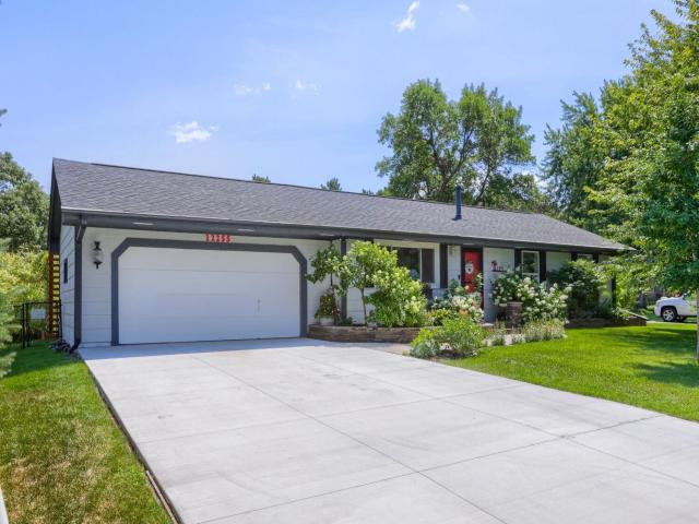 12255 Magnolia Street NW Coon Rapids MN 55448 - MLS# 7109697
