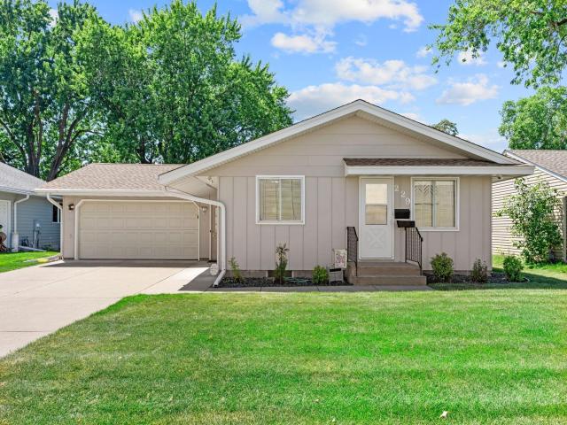 229 8th Avenue SE Osseo MN 55369 - MLS# 7109815