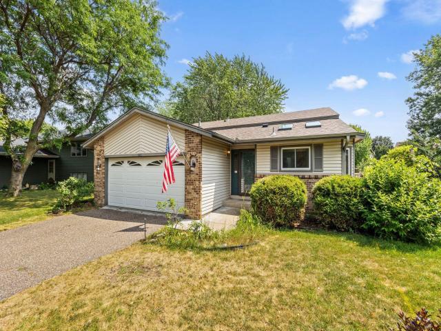 8064 Lower 147th Street W Apple Valley MN 55124 - MLS# 7109873