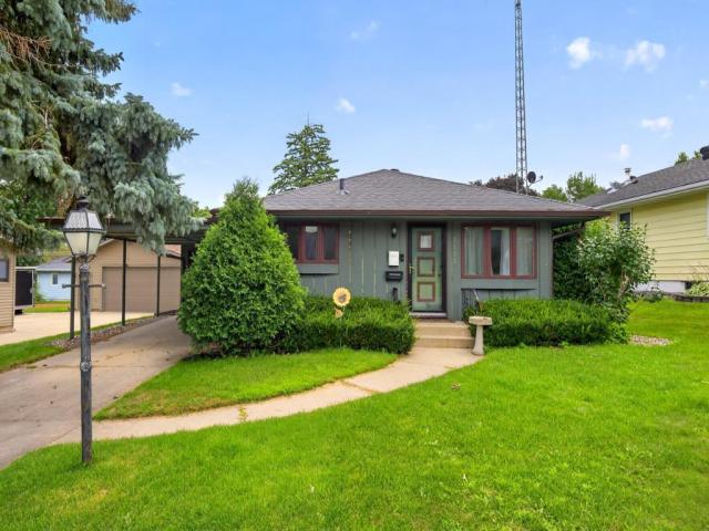 2122 17th Avenue NW Rochester MN 55901 - MLS# 7110022