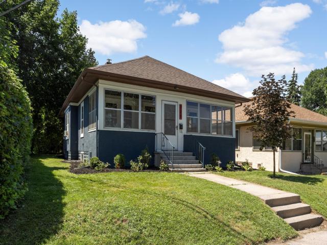 725 Charlton Street Saint Paul MN 55107 - MLS# 7110053